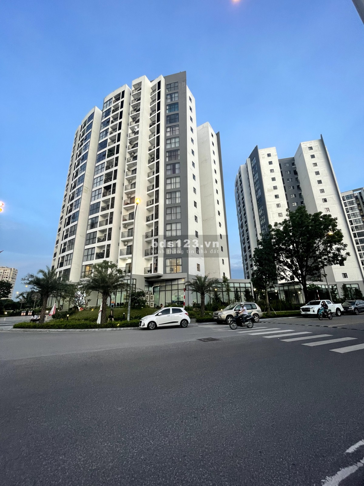 Bán căn hộ 2 phòng ngủ 2wc - diện tích 82m2 view bể bơi nội khu. Chiết khấu tới 6% tặng 2 chỉ vàng