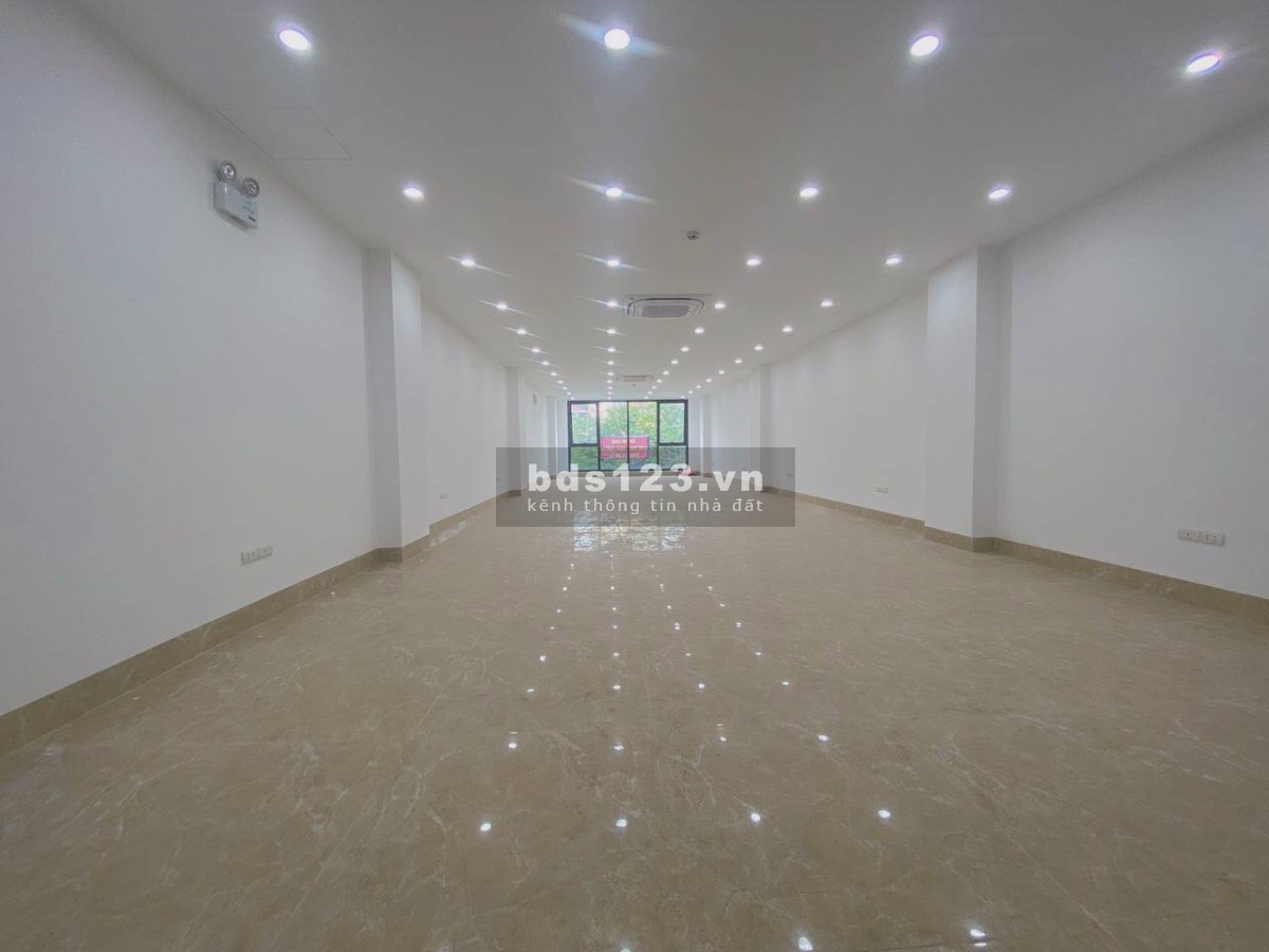 Tòa nhà mặt phố 251 Vũ Tông Phan (Cho thuê từng tầng hoặc cả tòa)