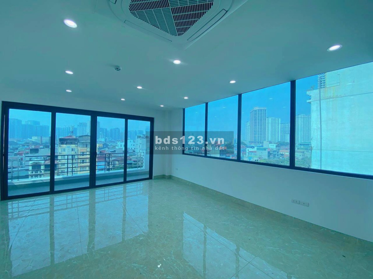 Tòa nhà mặt phố 251 Vũ Tông Phan (Cho thuê từng tầng hoặc cả tòa)