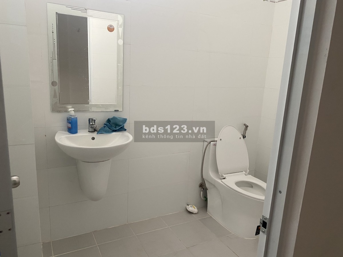Cho thuê Văn Phòng mặt đường Vườn Lài giá tốt thị trường