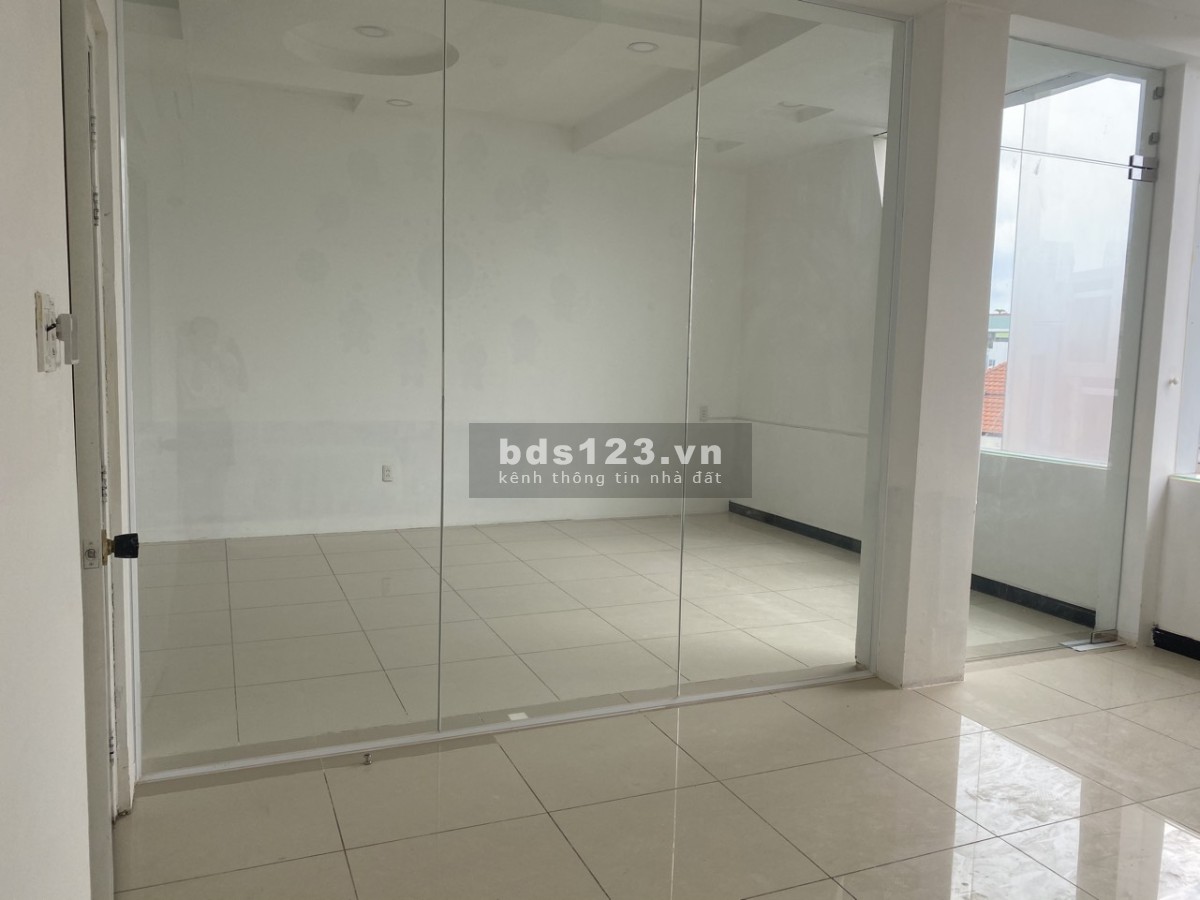 Cho thuê Văn Phòng mặt đường Vườn Lài giá tốt thị trường