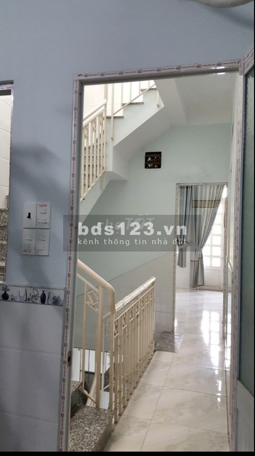 Bán gấp nhà hẻm xe hơi đường số 5, phường Linh Đông, Thủ Đức, nhà 1 trệt 2 lầu