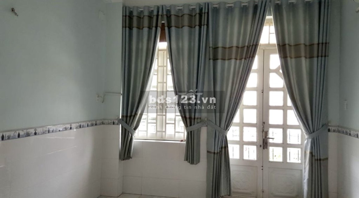 Bán gấp nhà hẻm xe hơi đường số 5, phường Linh Đông, Thủ Đức, nhà 1 trệt 2 lầu
