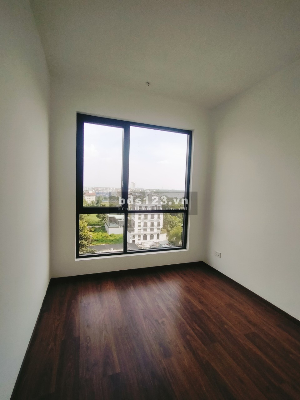 Cho thuê căn hộ 3 phòng ngủ nhà trống- Nhà mới 100%- Giá 20tr/ tháng- LH 0362347977 (Ms.Thảo)