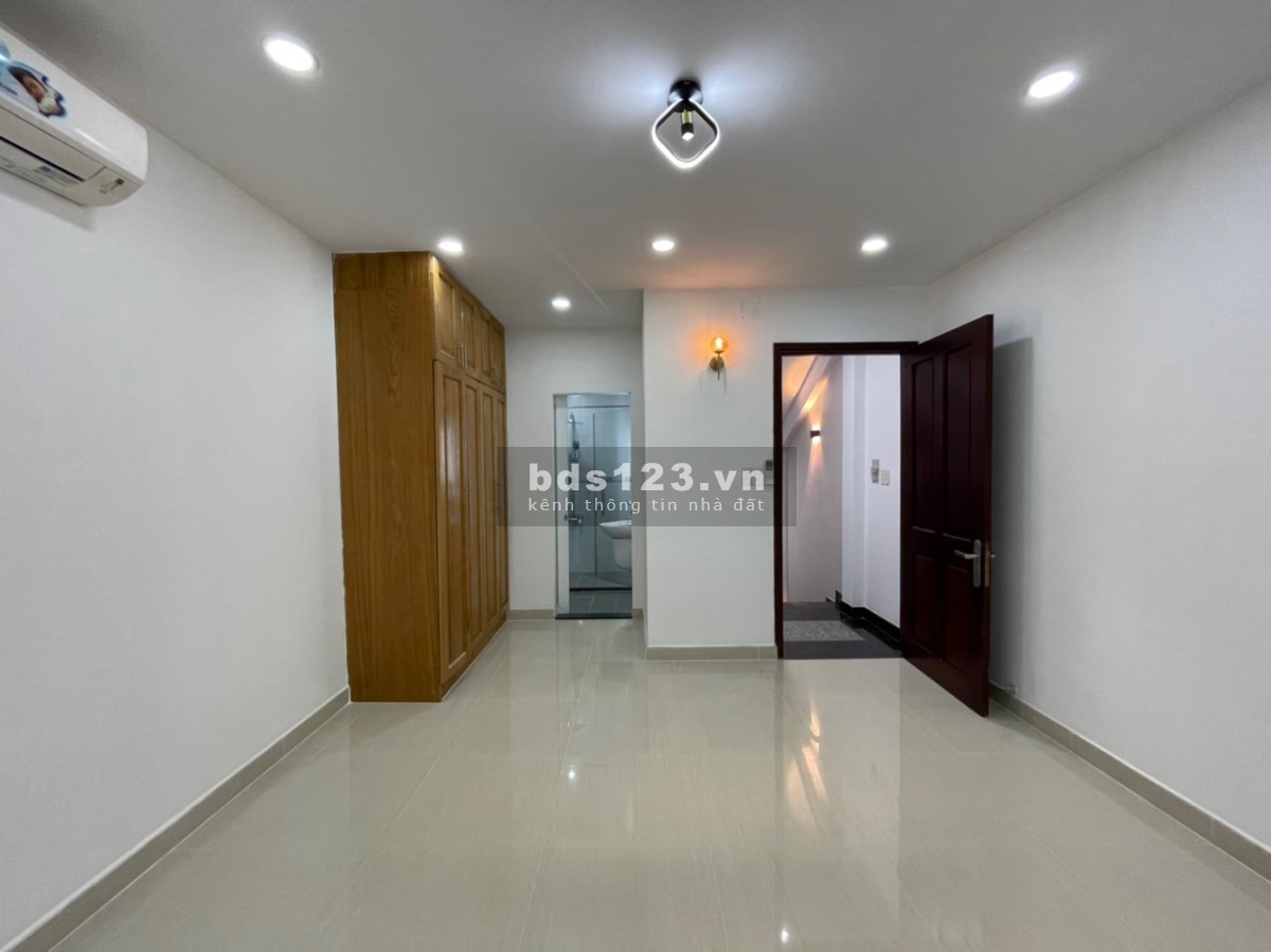 Bán nhà hẻm thông sầm uất Phạm Văn Chiêu chính chủ, giá thương lượng