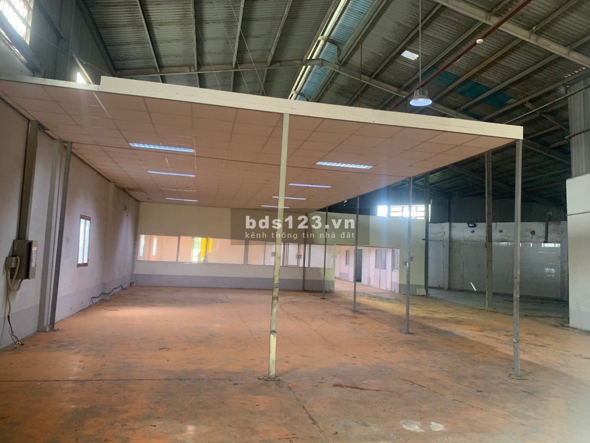 Cho thuê kho đường Hoàng Hữu Nam, phường Long Thạnh Mỹ, Quận 9, DT 1.000m²