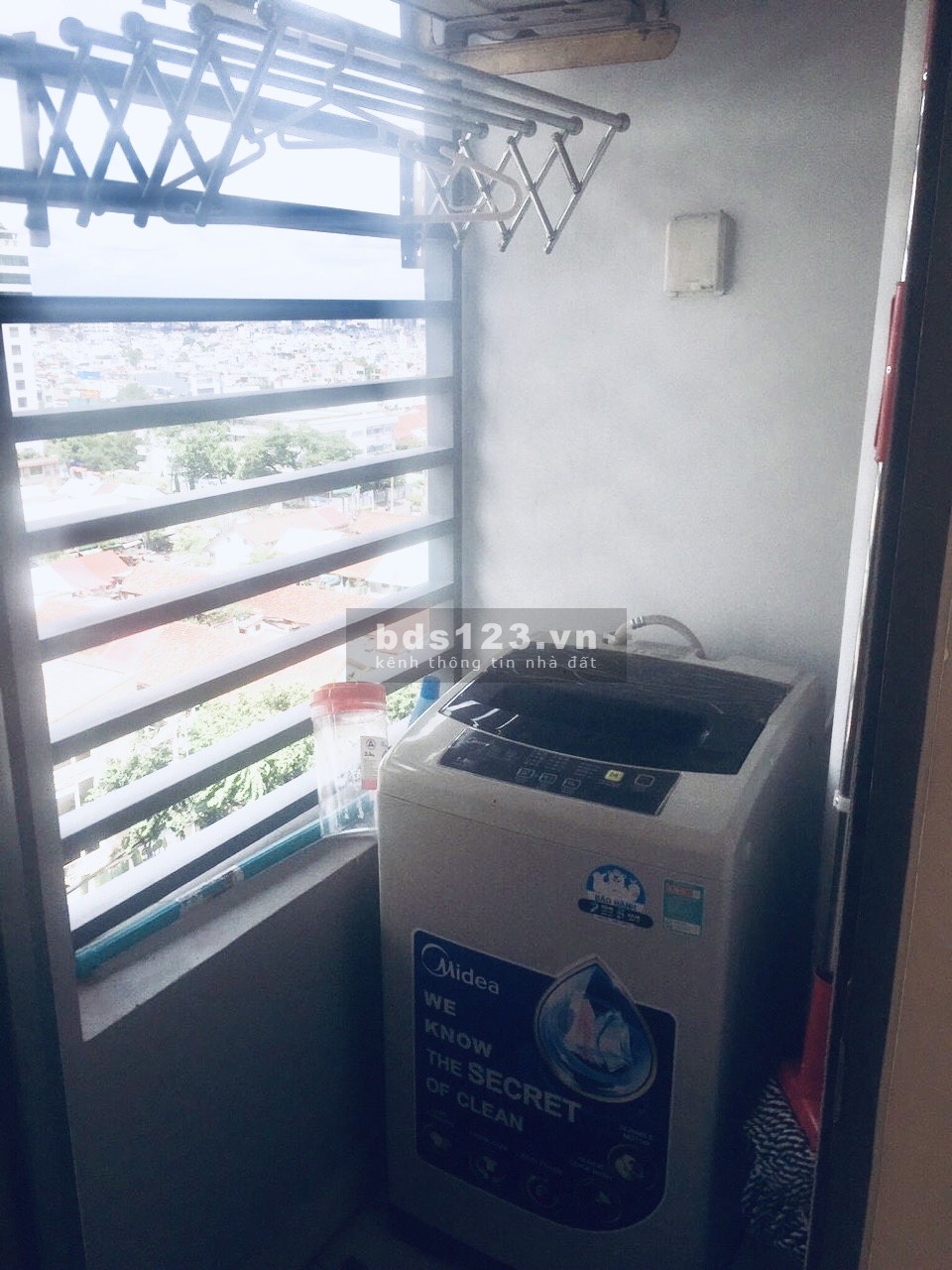 Bán căn hộ quận 4 giá rẻ chính chủ sát bên Quận 1 giá 2 tỷ- Đang cho thuê 11tr
