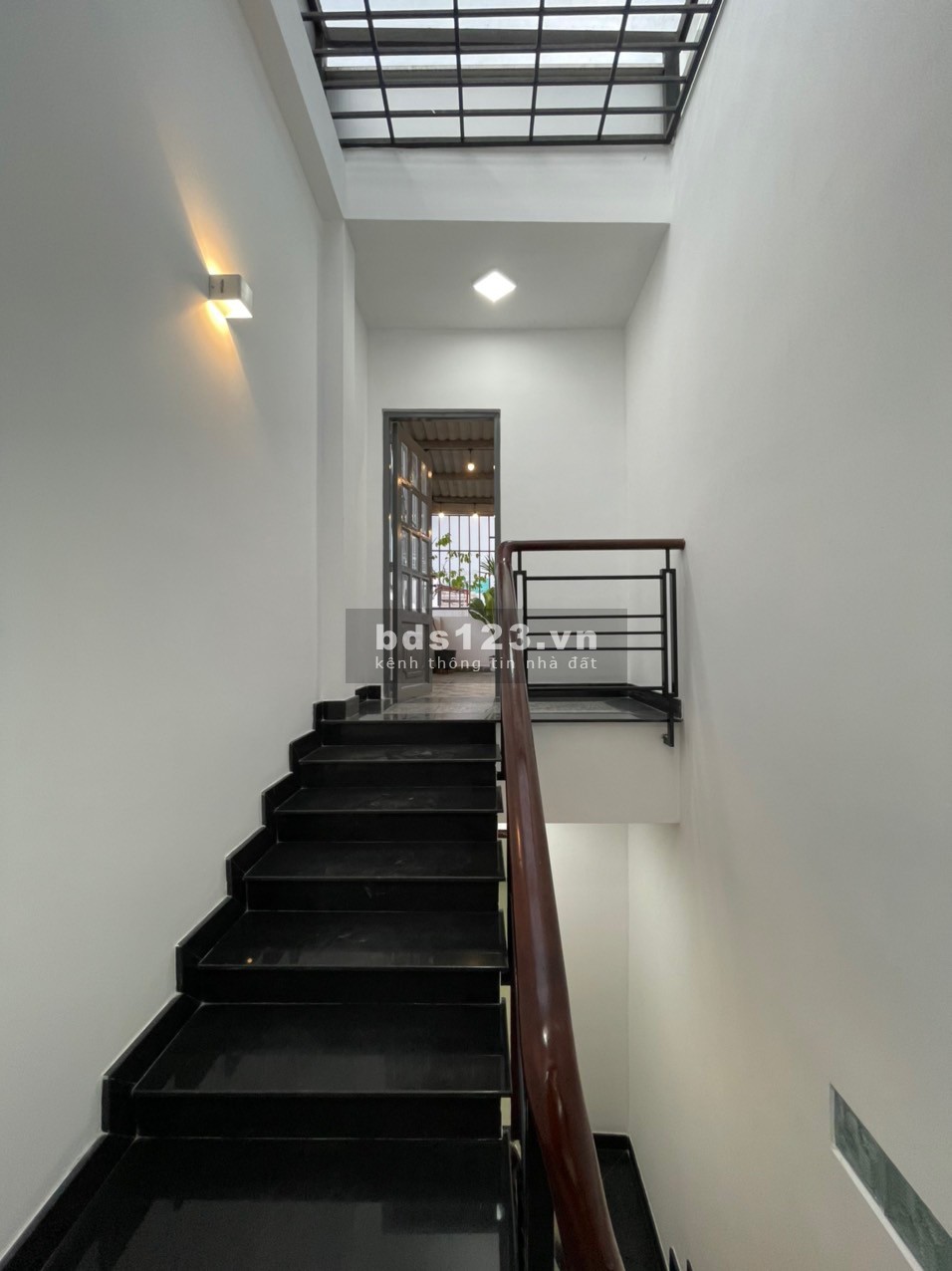 Bán nhà hẻm thông sầm uất Phạm Văn Chiêu chính chủ, giá thương lượng