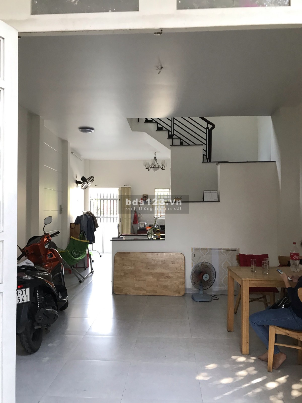 Bán gấp nhà 3 mặt tiền hẻm, thoáng mát, DT 71m², LH 0989223939