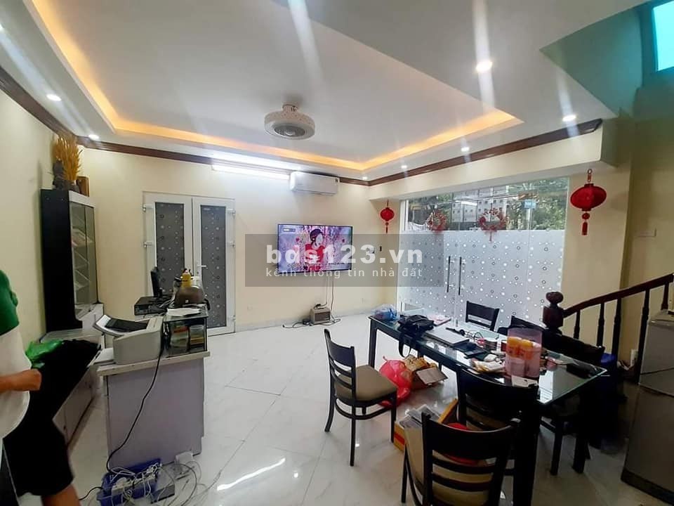 Bán nhà mới xây Trần Cung căn góc mặt tiền ngõ rộng, kinh doanh ô tô đỗ cửa, LH 0975946406