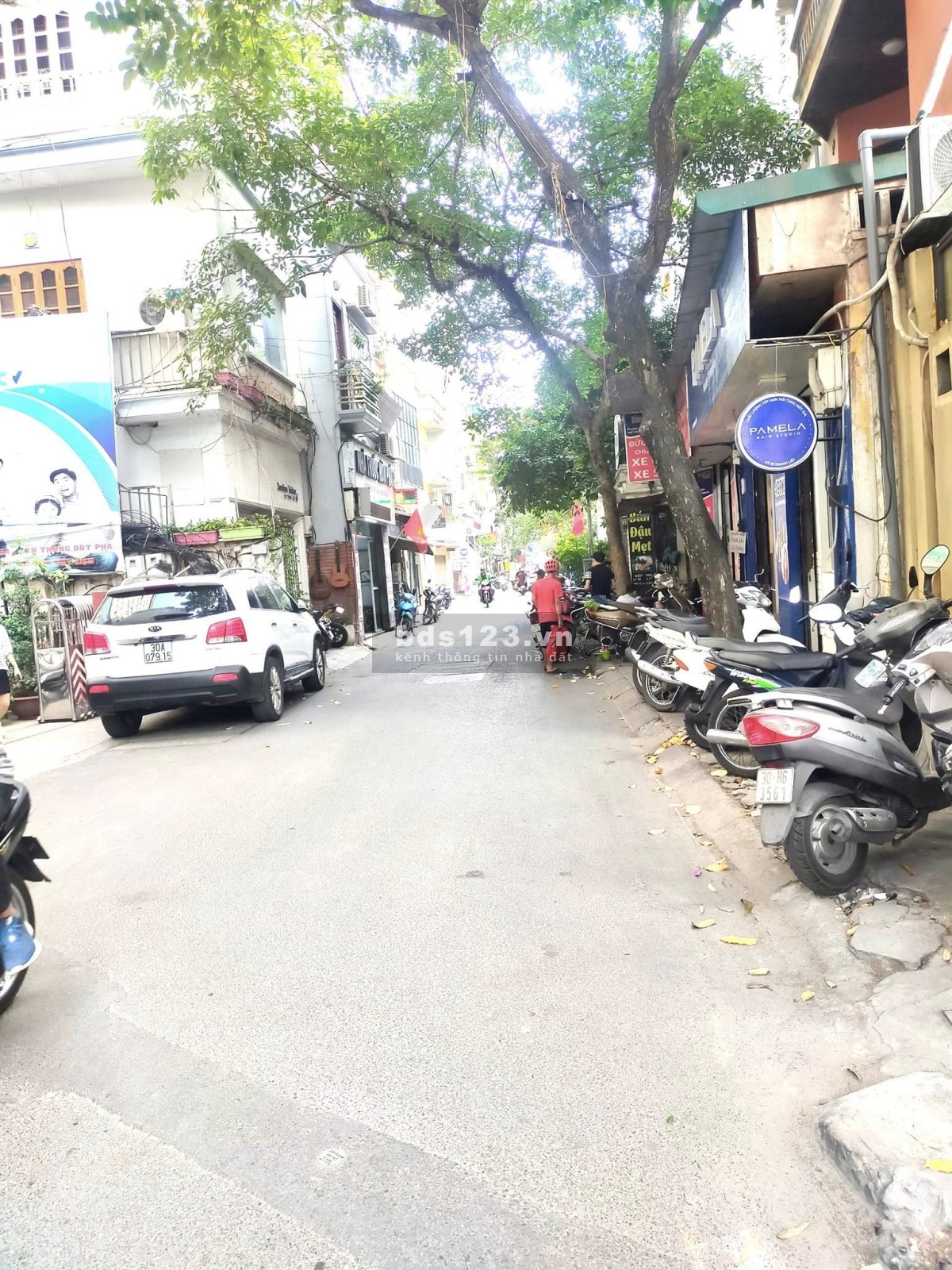 Bán nhà mặt phố Trung Liệt, Đống Đa, khu kinh doanh tấp nập dòng tiền 20 triệu/tháng