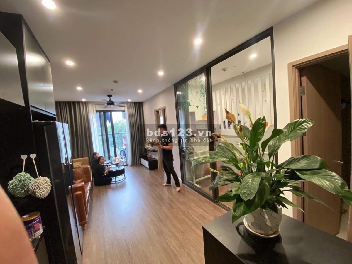 Chính chủ cần chuyển nhượng gấp lại căn S401- 2 ngủ 1wc - Full nội thất về ở ngay chỉ 2ty150tr