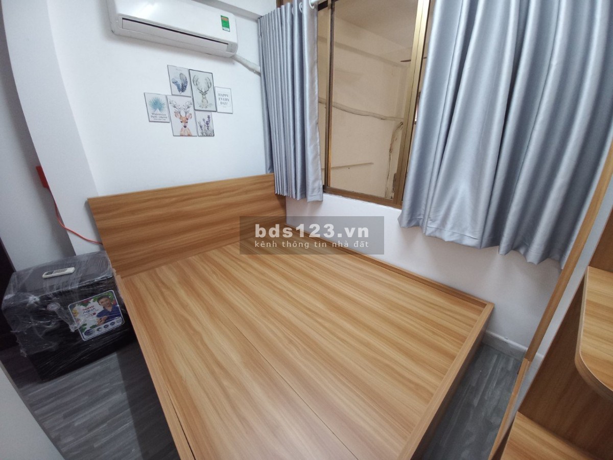 ️️Hot! Cho thuê 2PN - 2WC Balcon đường Nguyễn Văn Thủ, Quận 1