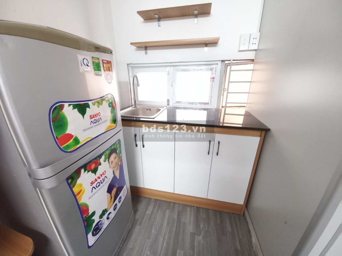 ️️Hot! Cho thuê 2PN - 2WC Balcon đường Nguyễn Văn Thủ, Quận 1