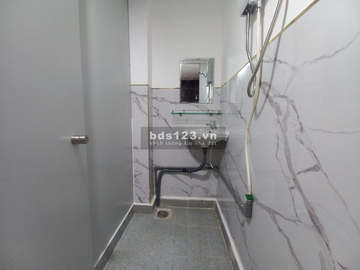 ️️Hot! Cho thuê 2PN - 2WC Balcon đường Nguyễn Văn Thủ, Quận 1