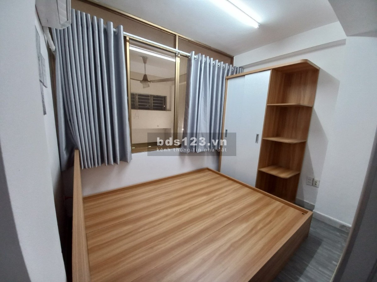 ️️Hot! Cho thuê 2PN - 2WC Balcon đường Nguyễn Văn Thủ, Quận 1