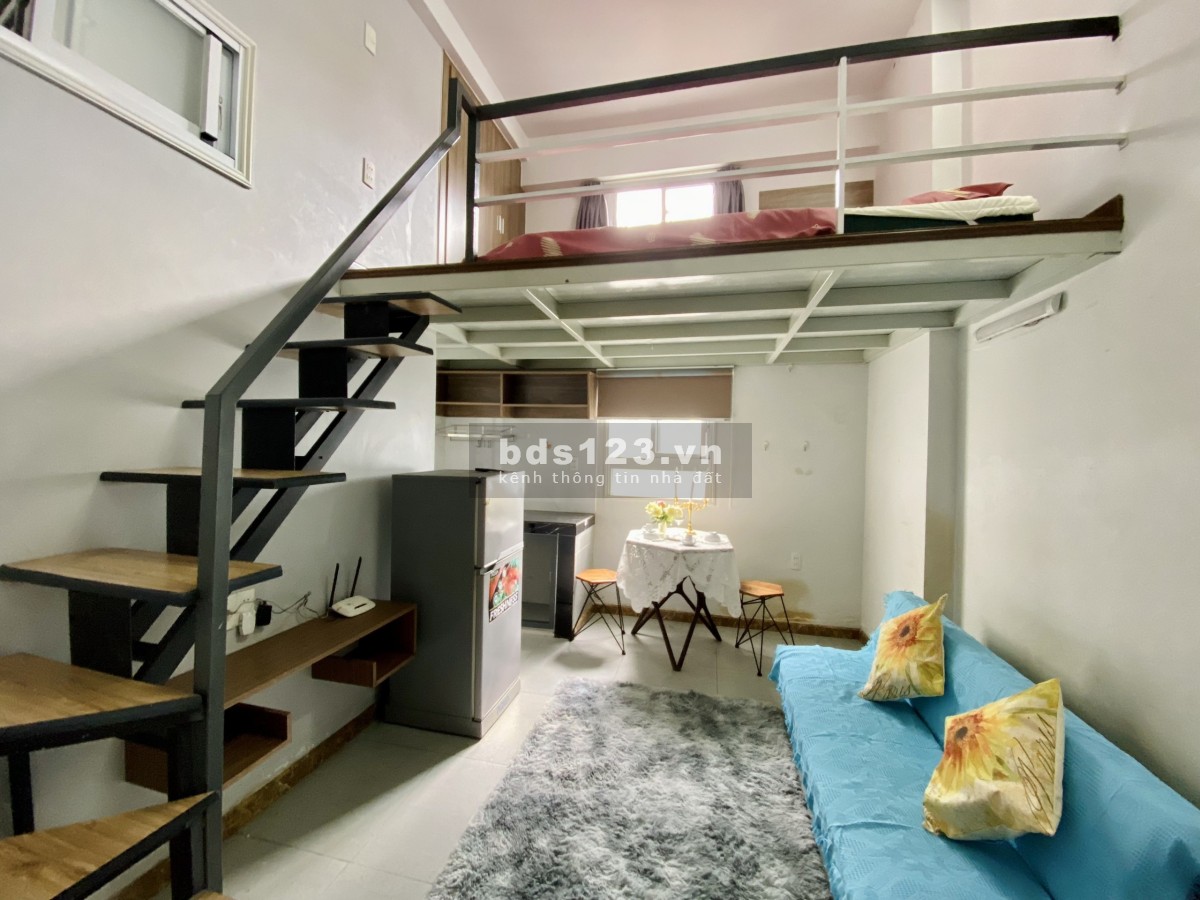 Căn hộ Duplex gác cao 1m8 full nội thất máy giặt riêng Lý Phục Man Q7