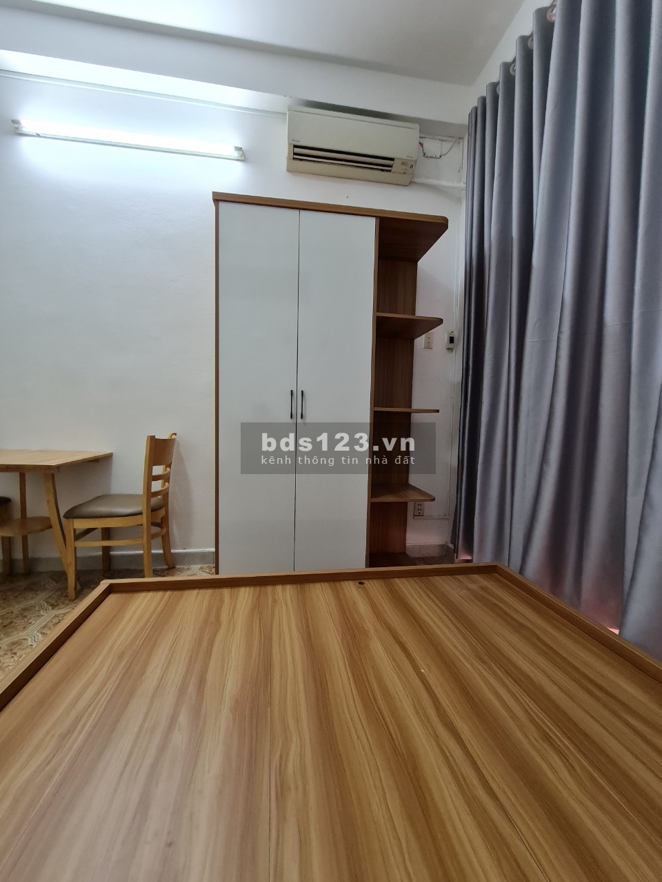 ️️Hot! Cho thuê 2PN - 2WC Balcon đường Nguyễn Văn Thủ, Quận 1