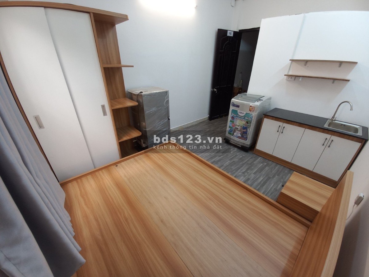 ️️Hot! Cho thuê 2PN - 2WC Balcon đường Nguyễn Văn Thủ, Quận 1