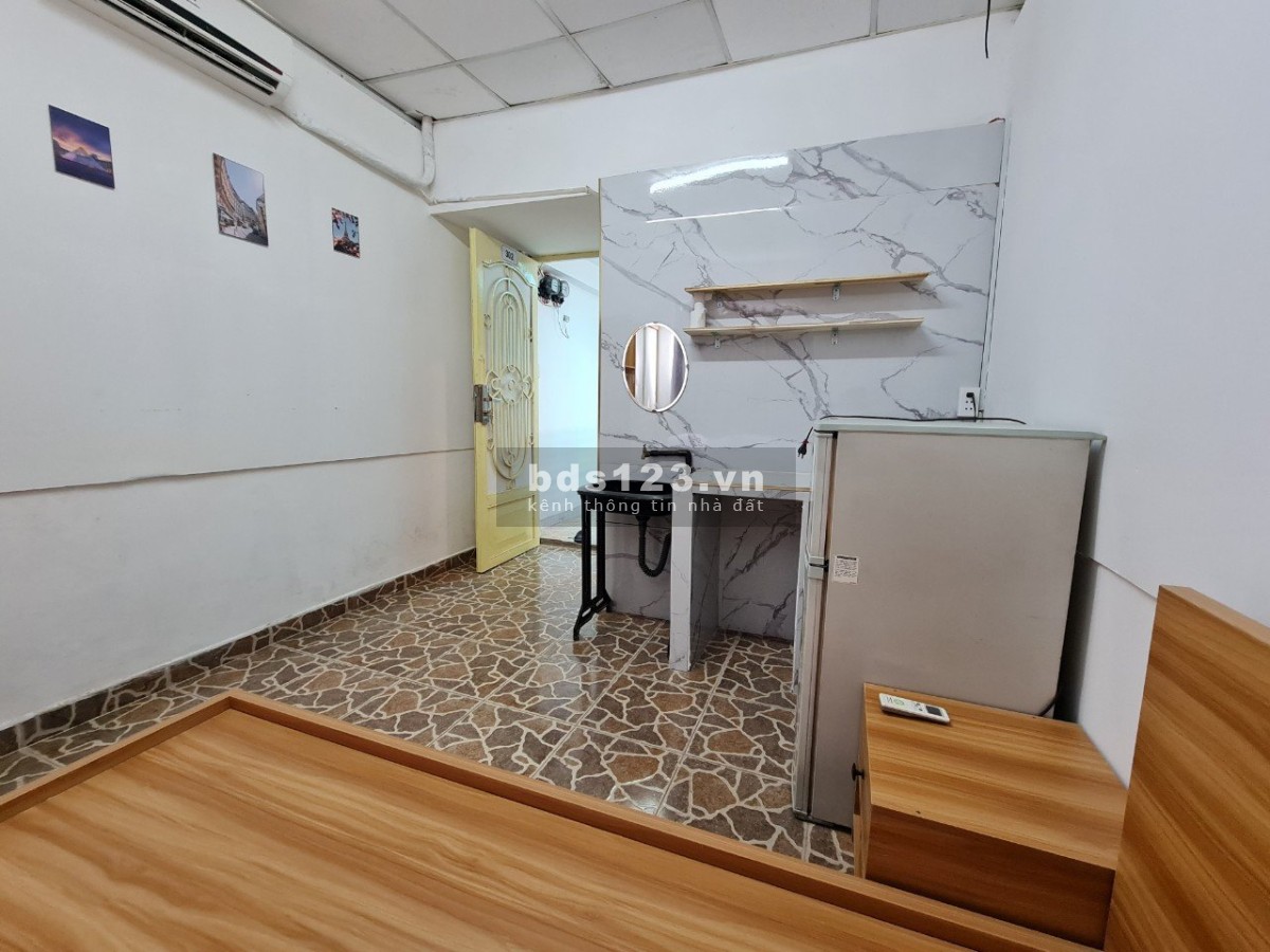 ️️Hot! Cho thuê 2PN - 2WC Balcon đường Nguyễn Văn Thủ, Quận 1