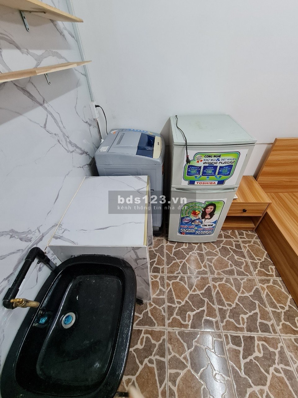 ️️Hot! Cho thuê 2PN - 2WC Balcon đường Nguyễn Văn Thủ, Quận 1