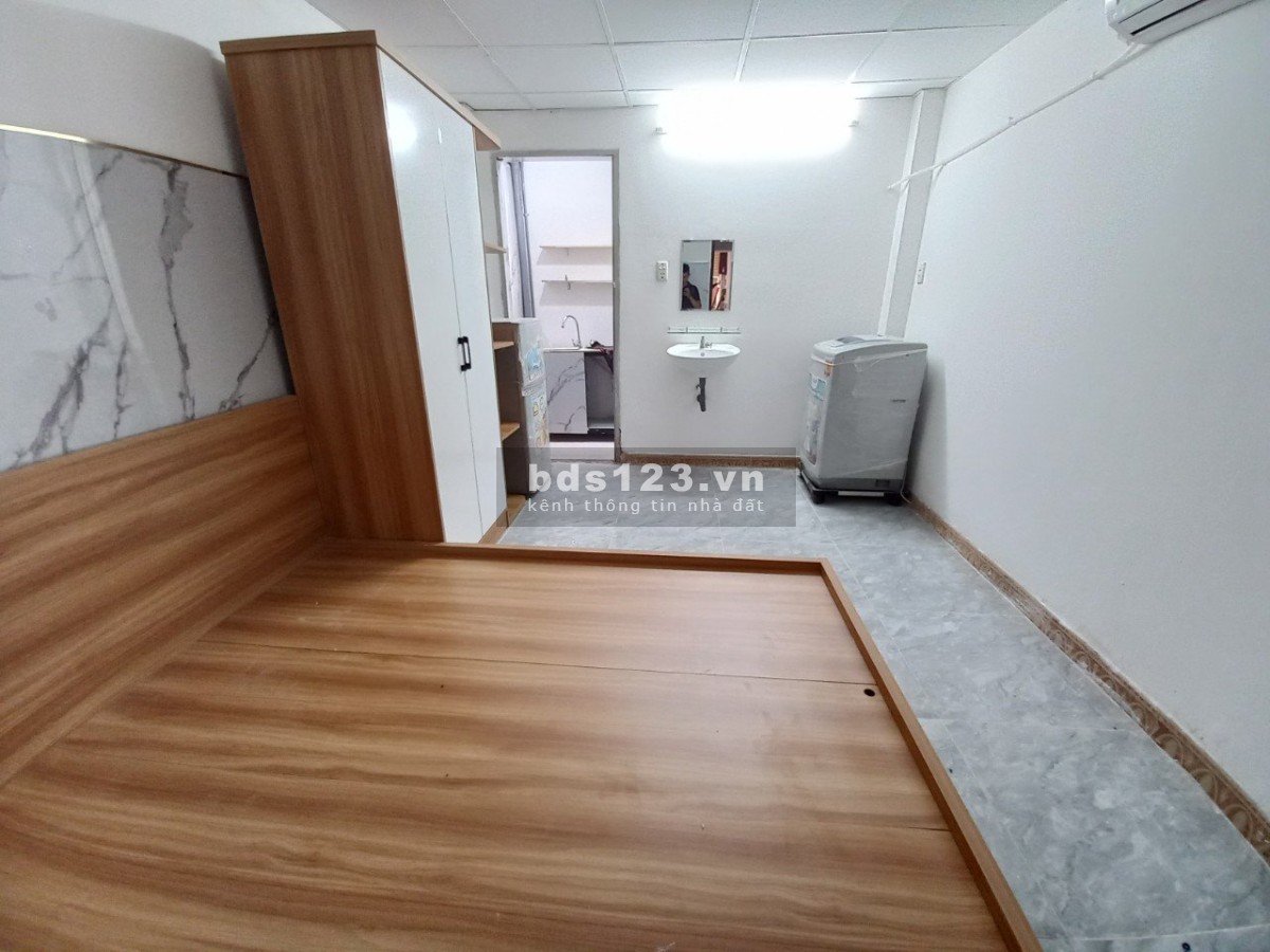 ️️Hot! Cho thuê 2PN - 2WC Balcon đường Nguyễn Văn Thủ, Quận 1