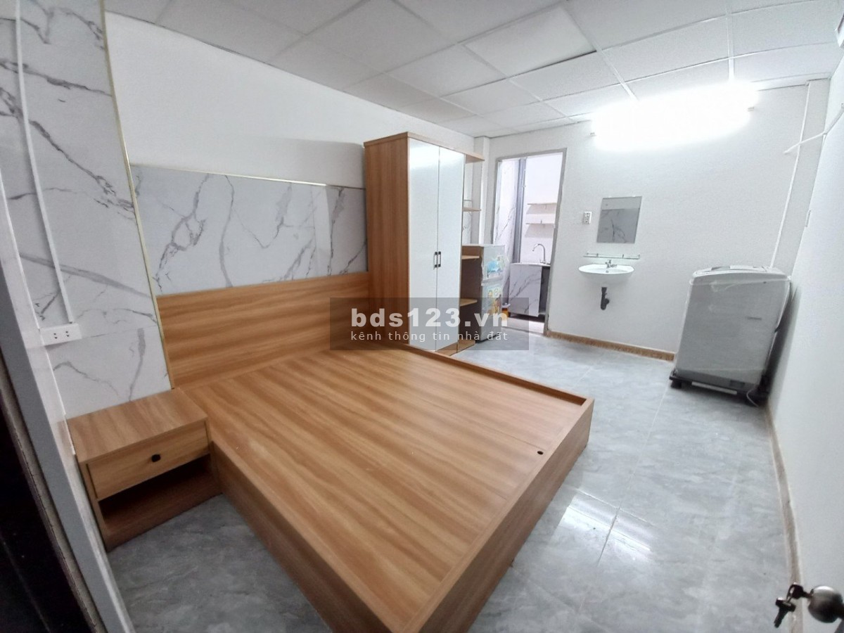 ️️Hot! Cho thuê 2PN - 2WC Balcon đường Nguyễn Văn Thủ, Quận 1