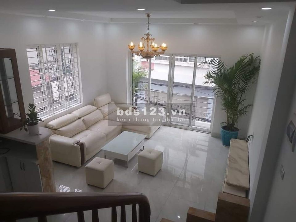 Bán nhà siêu đẹp Nguyễn Văn Linh, DT 45m² x 5 tầng có gara giá 5,6 tỷ