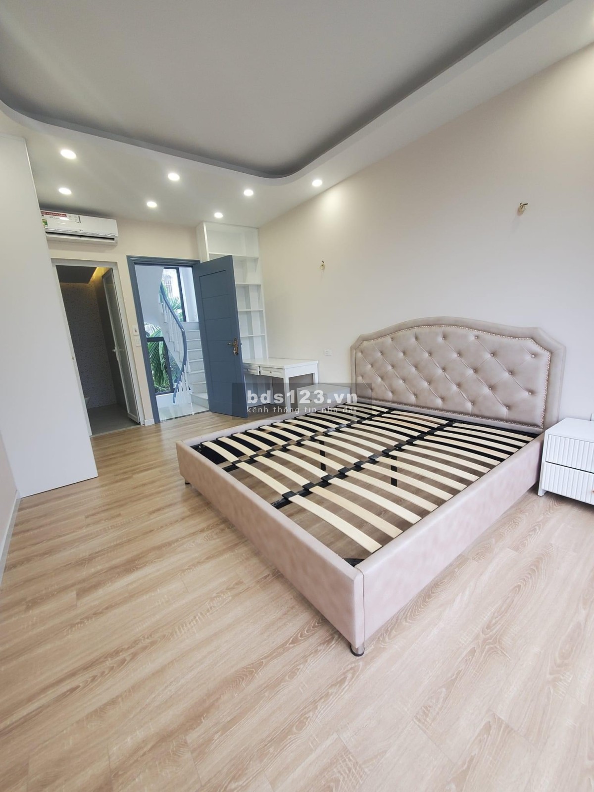 Bán nhà riêng Yên Hoà, Cầu Giấy, Hà Nội, DT 31m² x 5 tầng, giá chỉ 5,05 tỷ đầy đủ nội thất