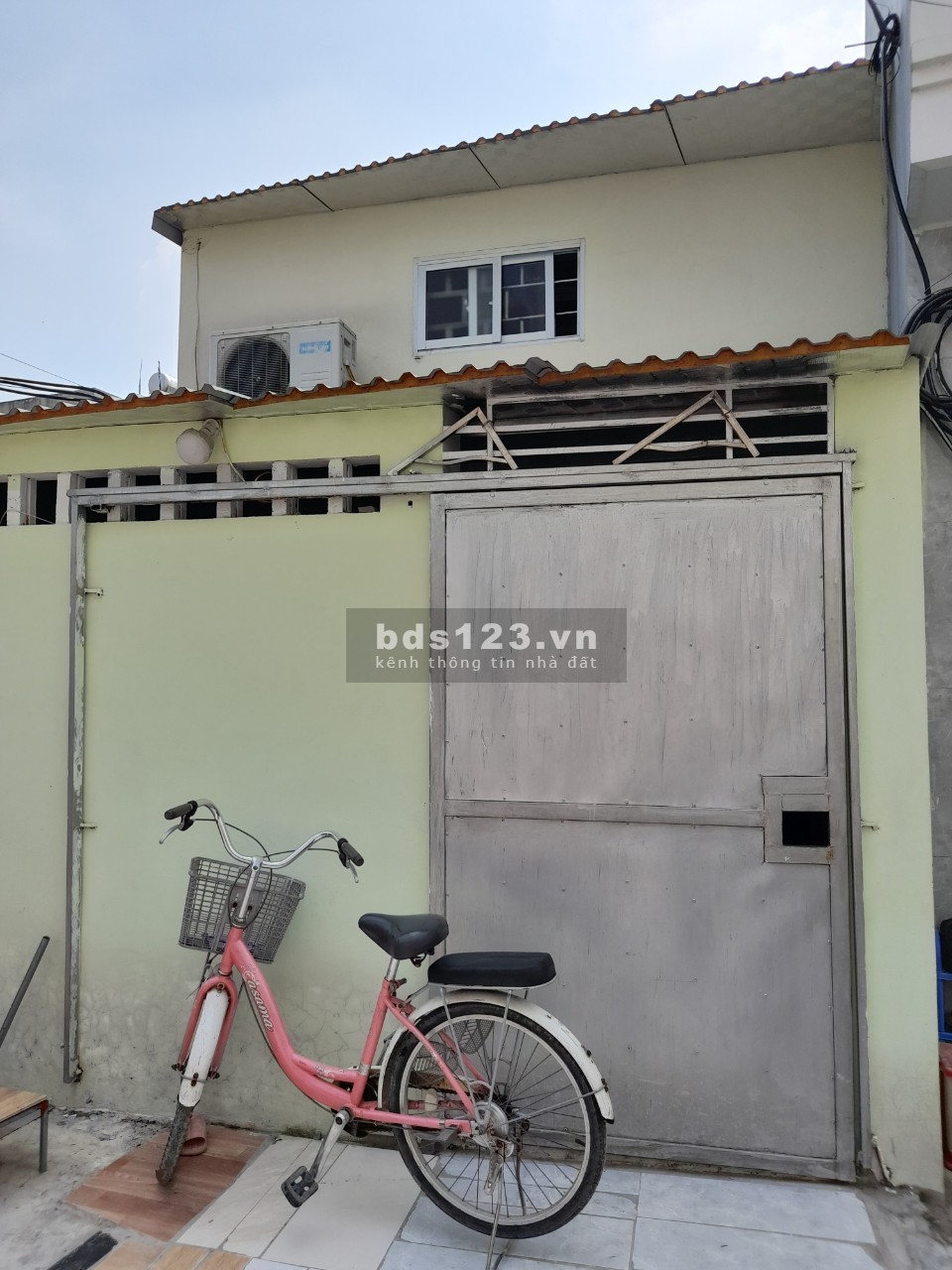 Bán nhà dân xây, chủ chuyển ra mặt phố, an sinh đỉnh, DT 40m², cấp 4, nhỉnh giá 2 tỷ