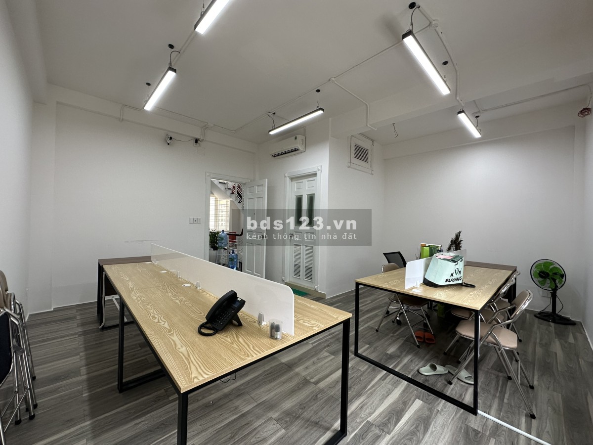 Chính chủ cho thuê văn phòng mặt tiền D1 Lương Định Của
