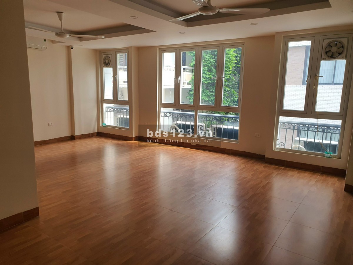Cho thuê mặt bằng kinh doanh 3 tầng thông sàn diện tích 60m2, mt 7m
