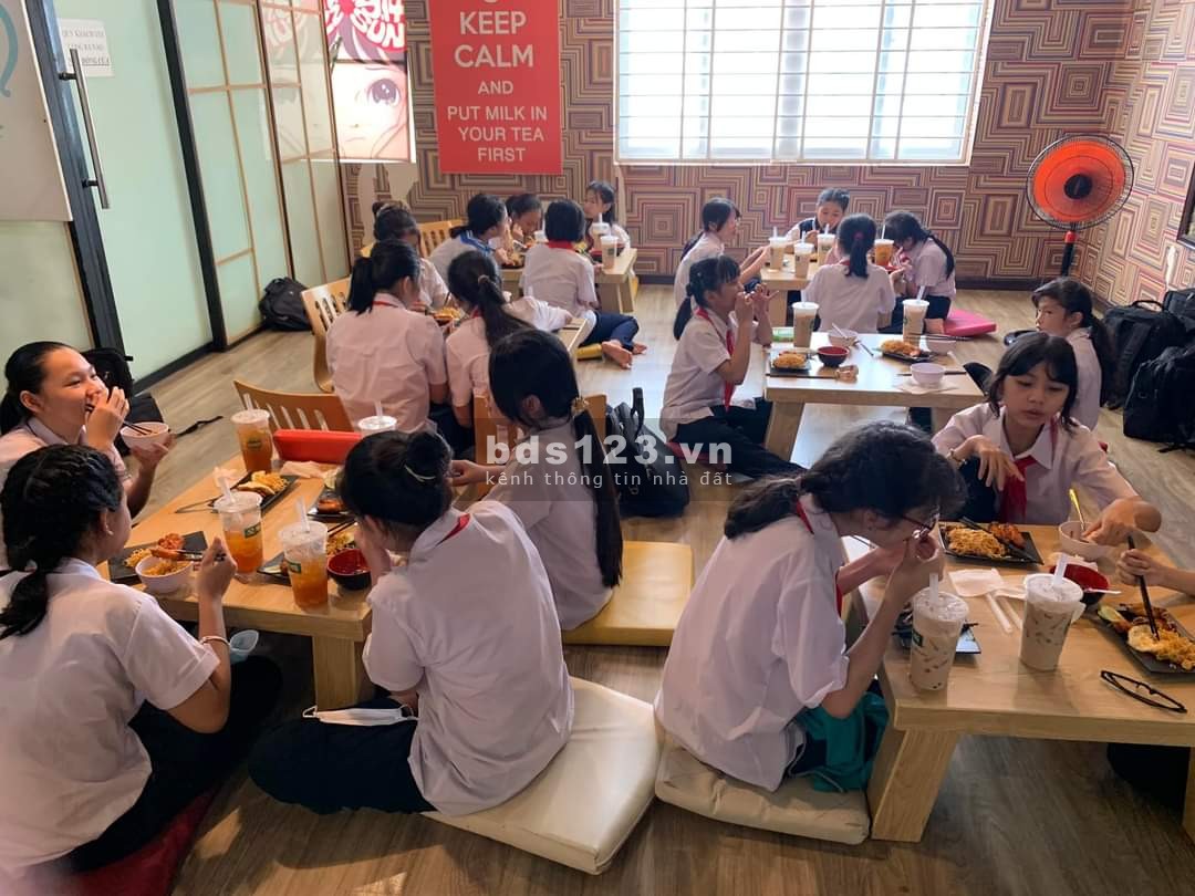 Sang quán ăn -trà sữa hàn quốc khu an ninh, dân cư đông đúc