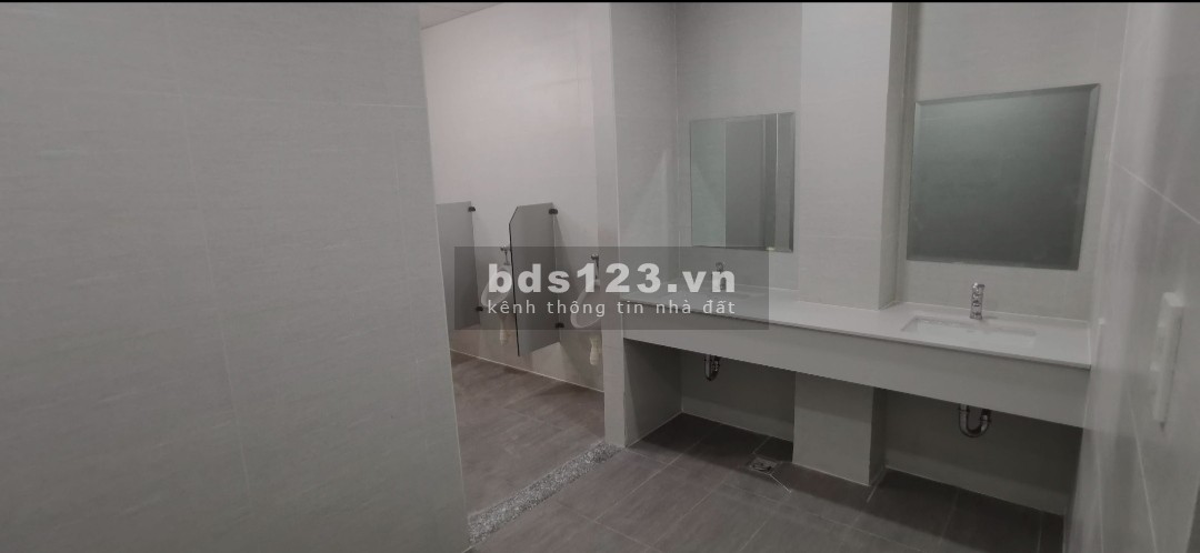 Cho thuê kho dtsd 6059m2 DT826, Long Trạch, Cần Đước, Long An