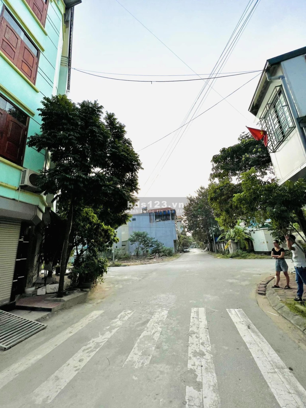 Nhà 40m2, 5t phân lô TĐC Lạc Thị, vỉa hè đường thông 2 ô tô, kinh doanh 3.7 tỷ