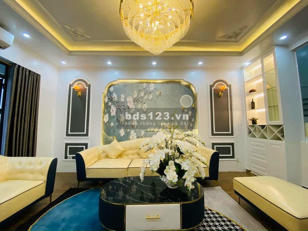 Bán nhà sau 1 nhà ra phố An Dương x5tầng, Kinh doanh, oto đỗ , 5,x nhỏ tỷ.