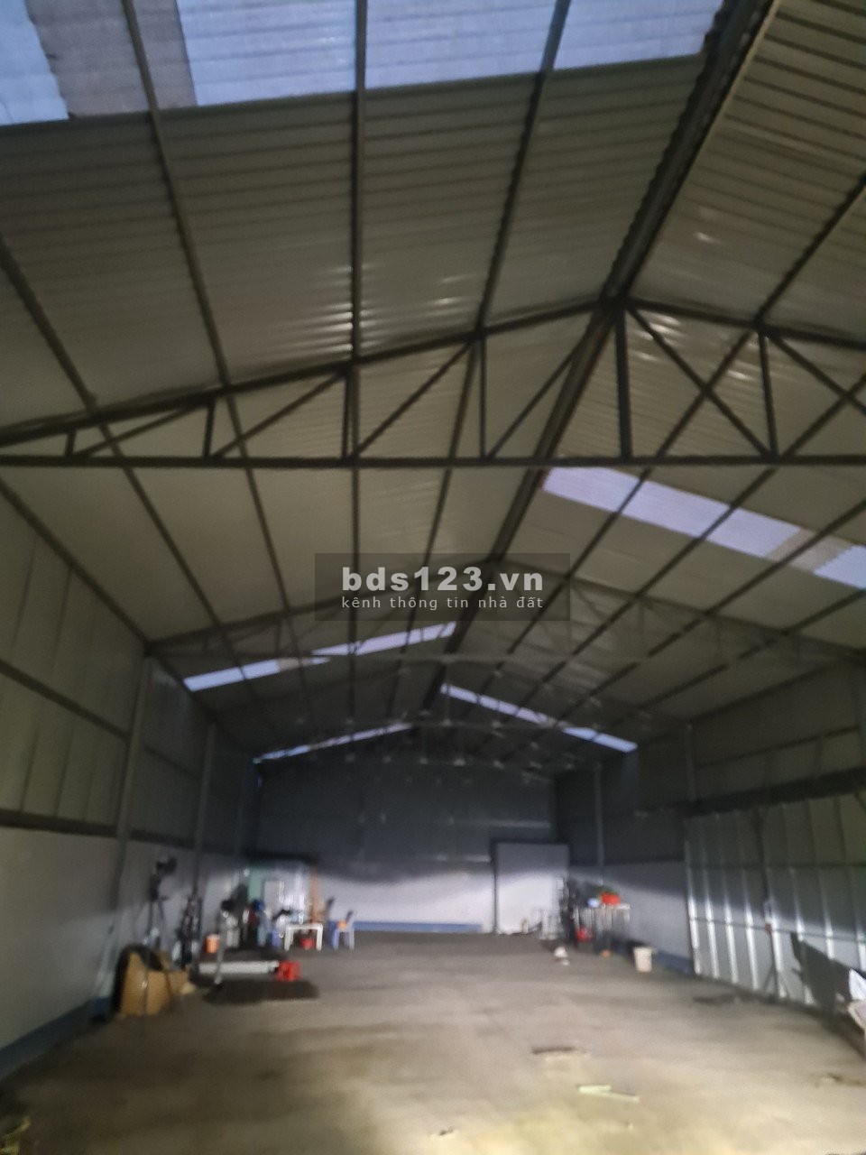 Cho thuê kho xưởng mới xây ở xã Vĩnh Thanh, Nhơn Trạch, Đồng Nai, dt 330m2, giá 10tr