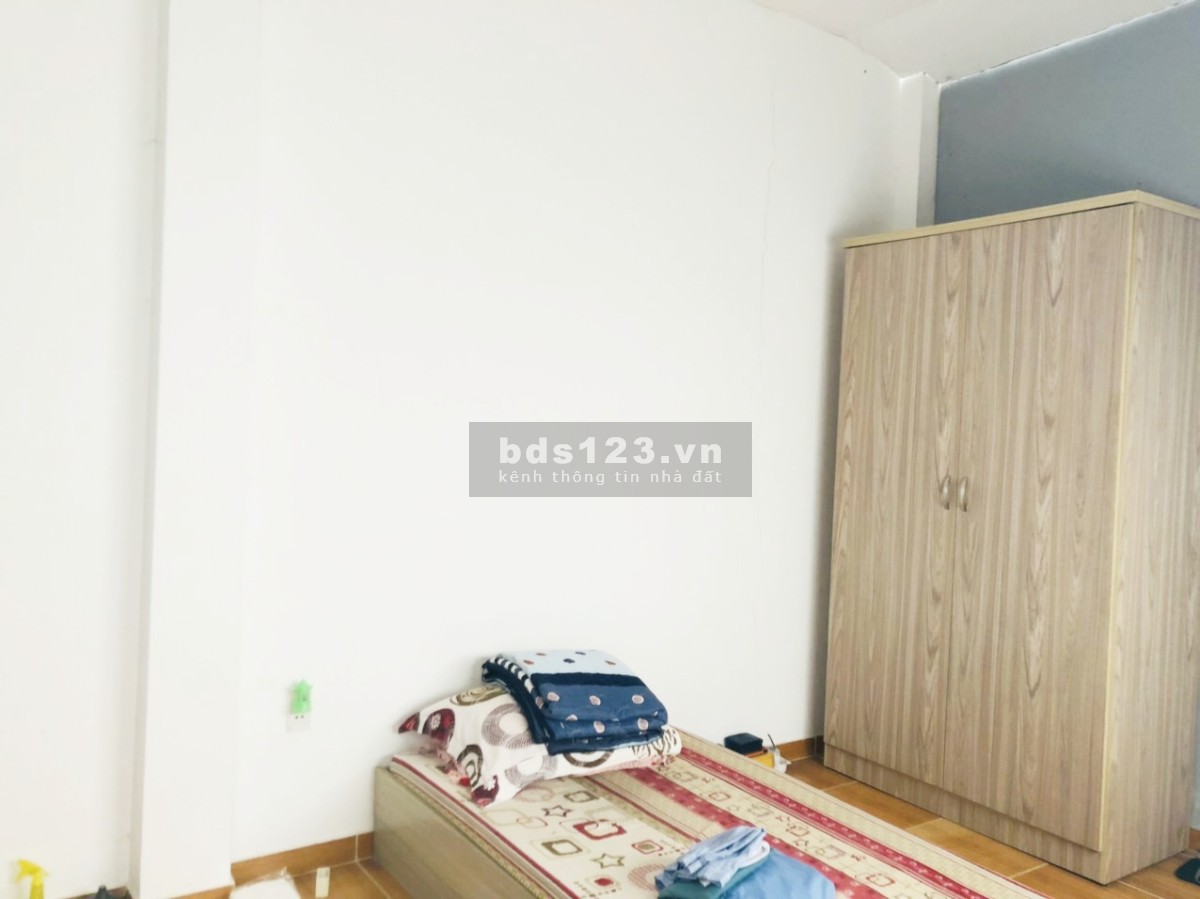 Bán gấp căn nhà nhỏ đường Bùi Tư Toàn, giá 2,9 tỷ