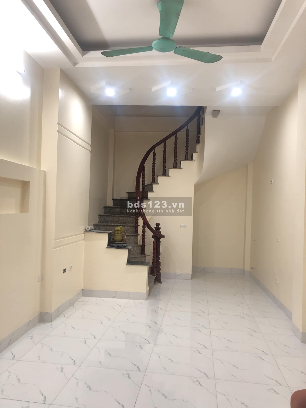Chính chủ cần bán gấp nhà sát TTTM chợ Mơ DT 25m² x 3 tầng, MT 3,65m, giá rẻ nhất phân khúc 2,25 tỷ