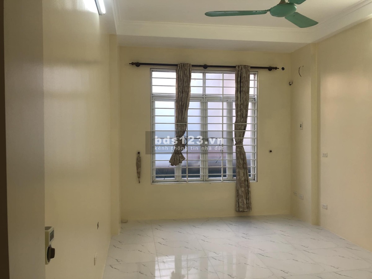 Chính chủ cần bán gấp nhà sát TTTM chợ Mơ DT 25m² x 3 tầng, MT 3,65m, giá rẻ nhất phân khúc 2,25 tỷ