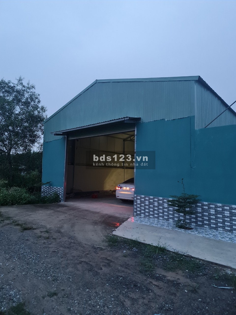 Cho thuê kho xưởng mới xây ở xã Vĩnh Thanh, Nhơn Trạch, Đồng Nai, dt 330m2, giá 10tr