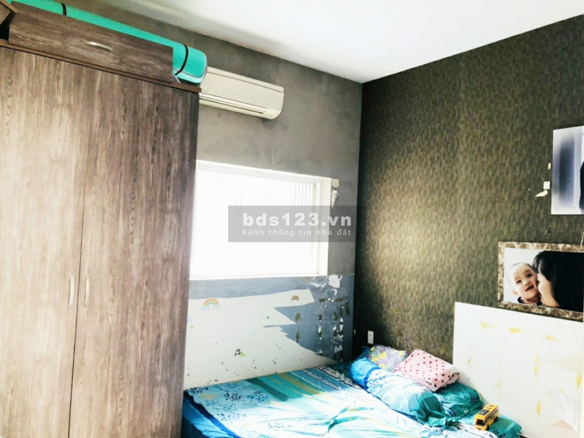 Bán gấp căn nhà nhỏ đường Bùi Tư Toàn, giá 2,9 tỷ