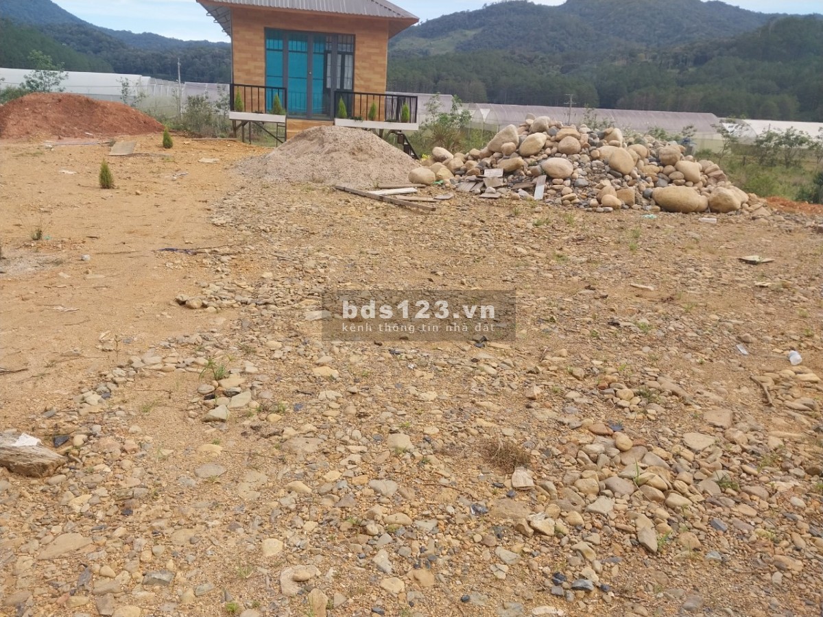 Bán đất có sổ chính chủ view đẹp liên hệ 0818.201.174
