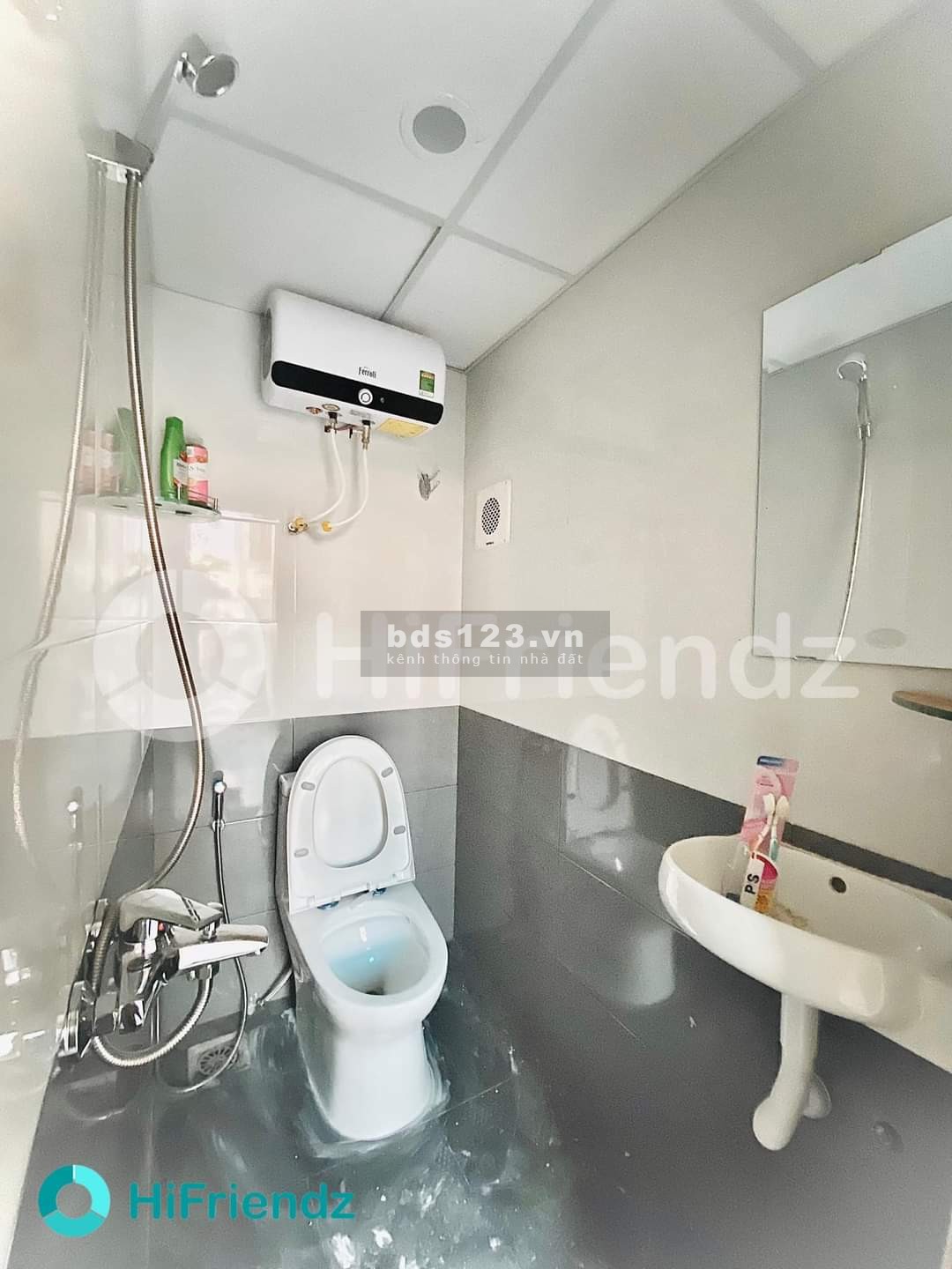Phòng mới bóc Tem tại Tân Hương Tân Quý Tân Phú lh 0777082377