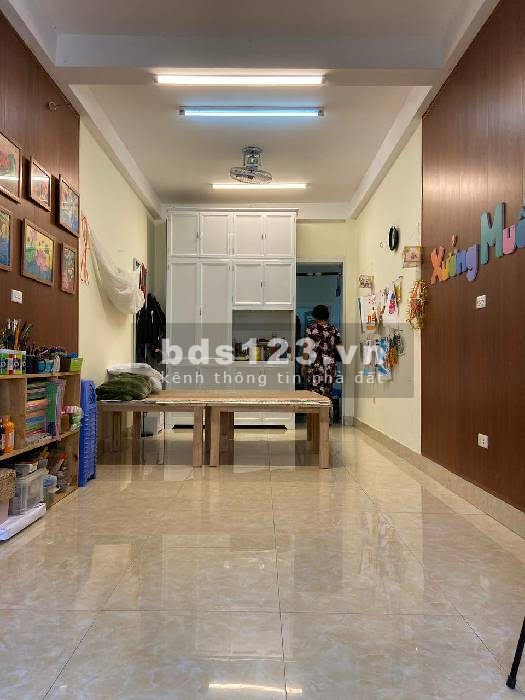 Bán nhà riêng đường Thuỵ Khuê, ngoảnh mặt thấy Hồ Tây, giá 5,4 tỷ