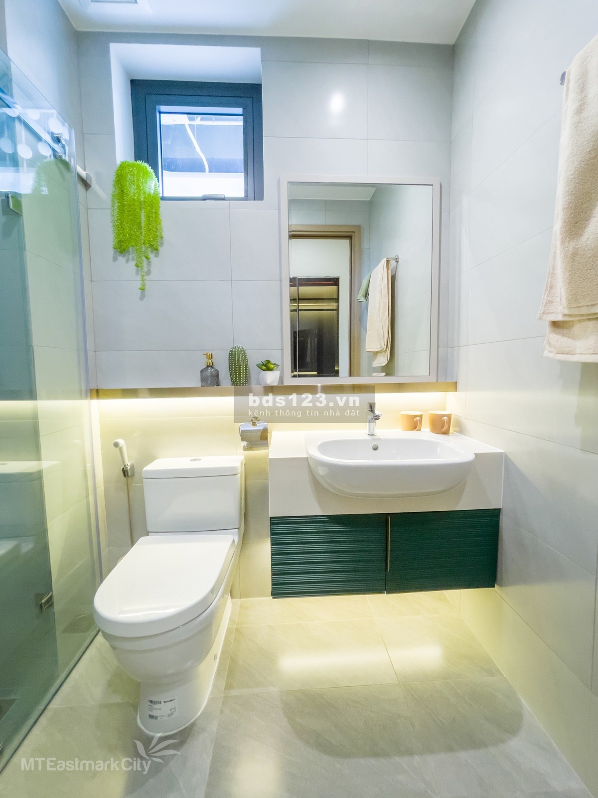 Bán căn hộ cao cấp tại TT TP. Thủ Đức, dt 63m2, giá tốt chỉ 2tỷ457 tại MT Eastmark City