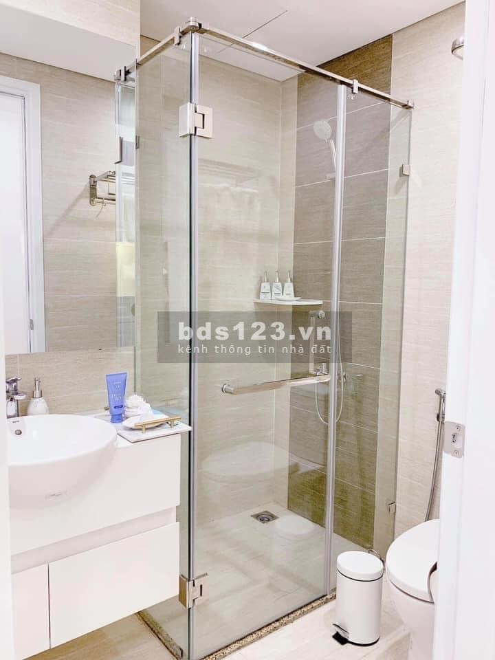 Nhanh tay sở hữu căn 1 ngủ giá 1.3tỷ view bể bơi tặng nội thất 250 triệu, sổ hồng lâu dài