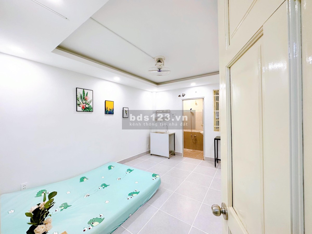 Cho thuê phòng 25m2 có cửa sổ gần sân bay TSN p3 Gò Vấp