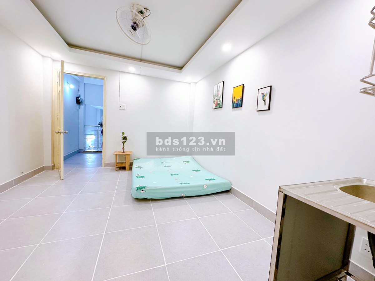 Cho thuê phòng 25m2 có cửa sổ gần sân bay TSN p3 Gò Vấp