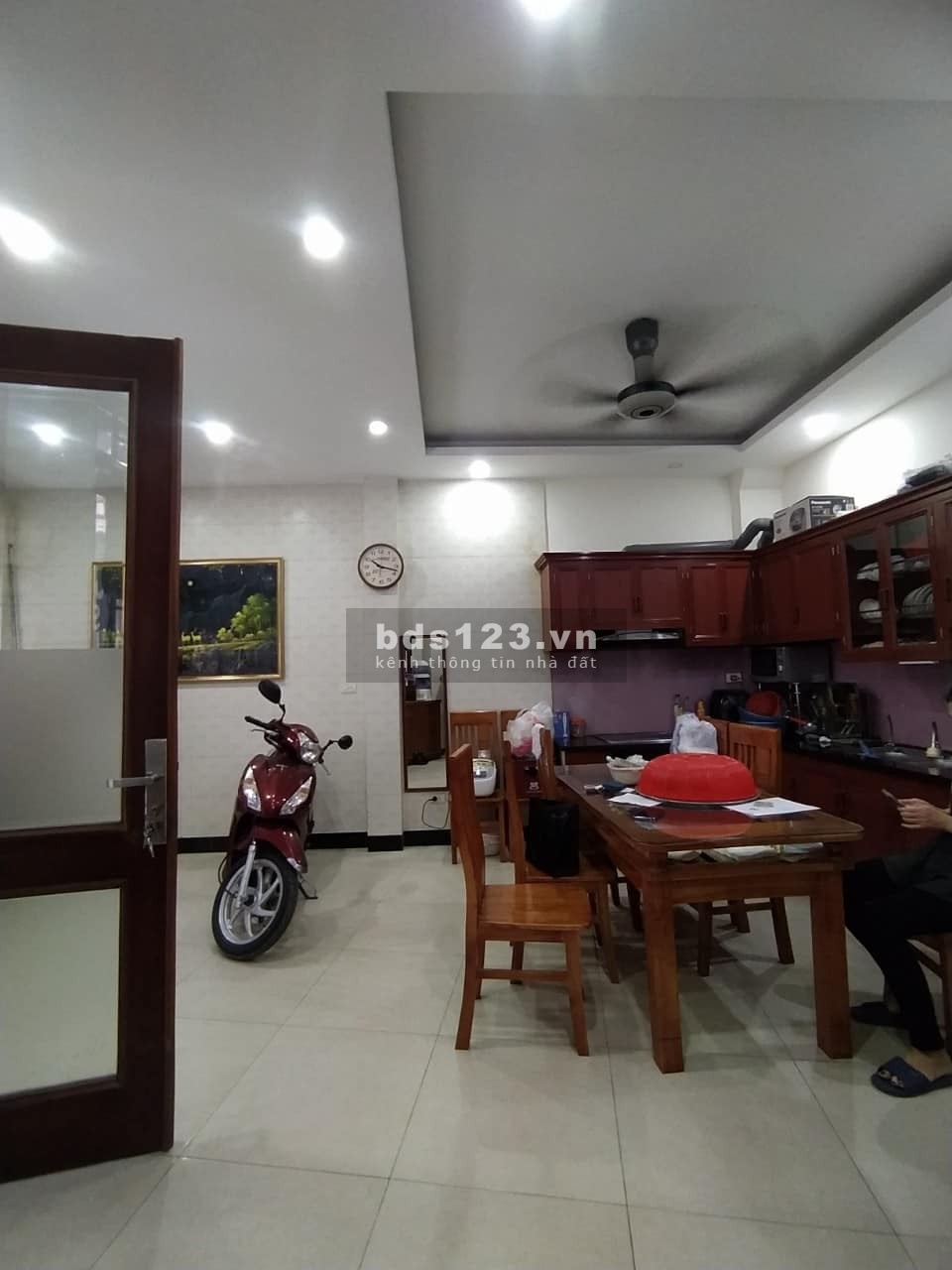 Bán nhà Bùi Xương Trạch, Thanh Xuân, mặt ngõ KD, căn góc DT 35m² x 5 tầng, MT 5,2m, giá 5,1 tỷ